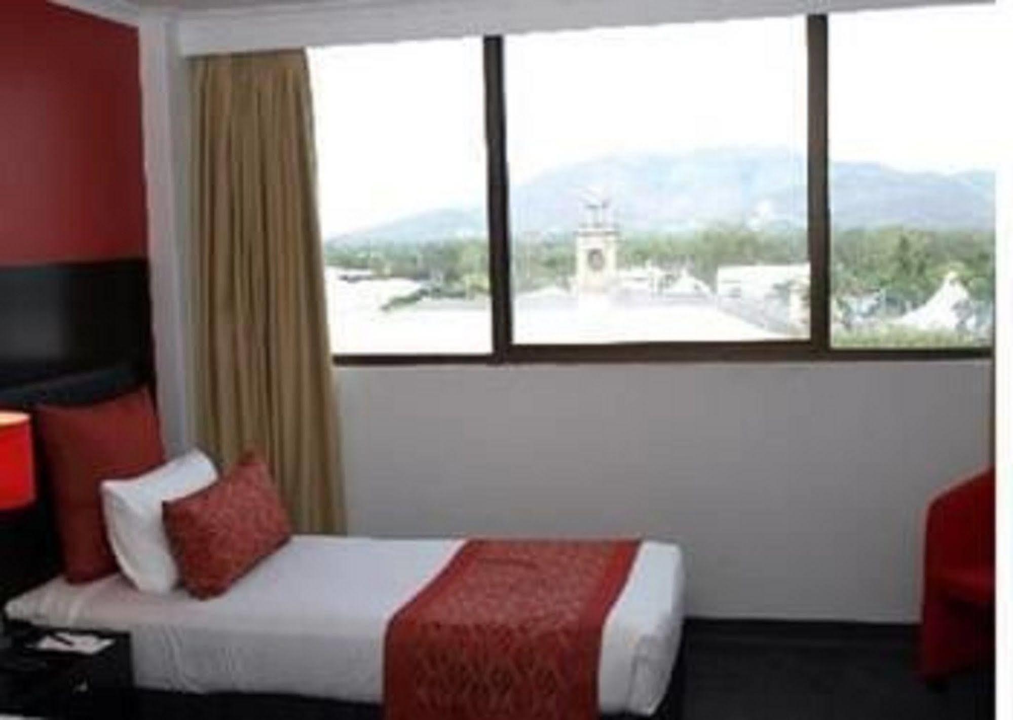 Leichhardt Hotel Rockhampton Exteriör bild